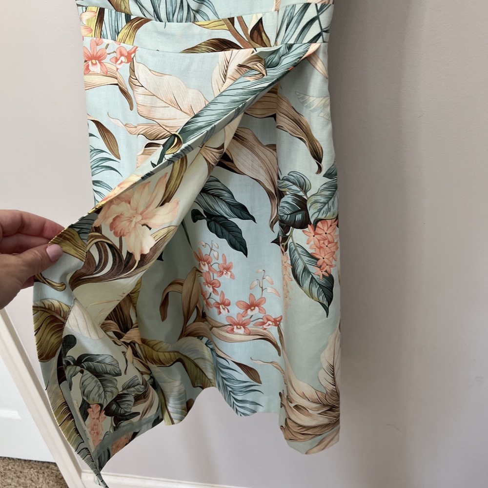 Tommy Bahama Size 4 Dress Silk Sleeveless Faux Wrap Tropical Print Resort V Neck - Picture 4 of 7